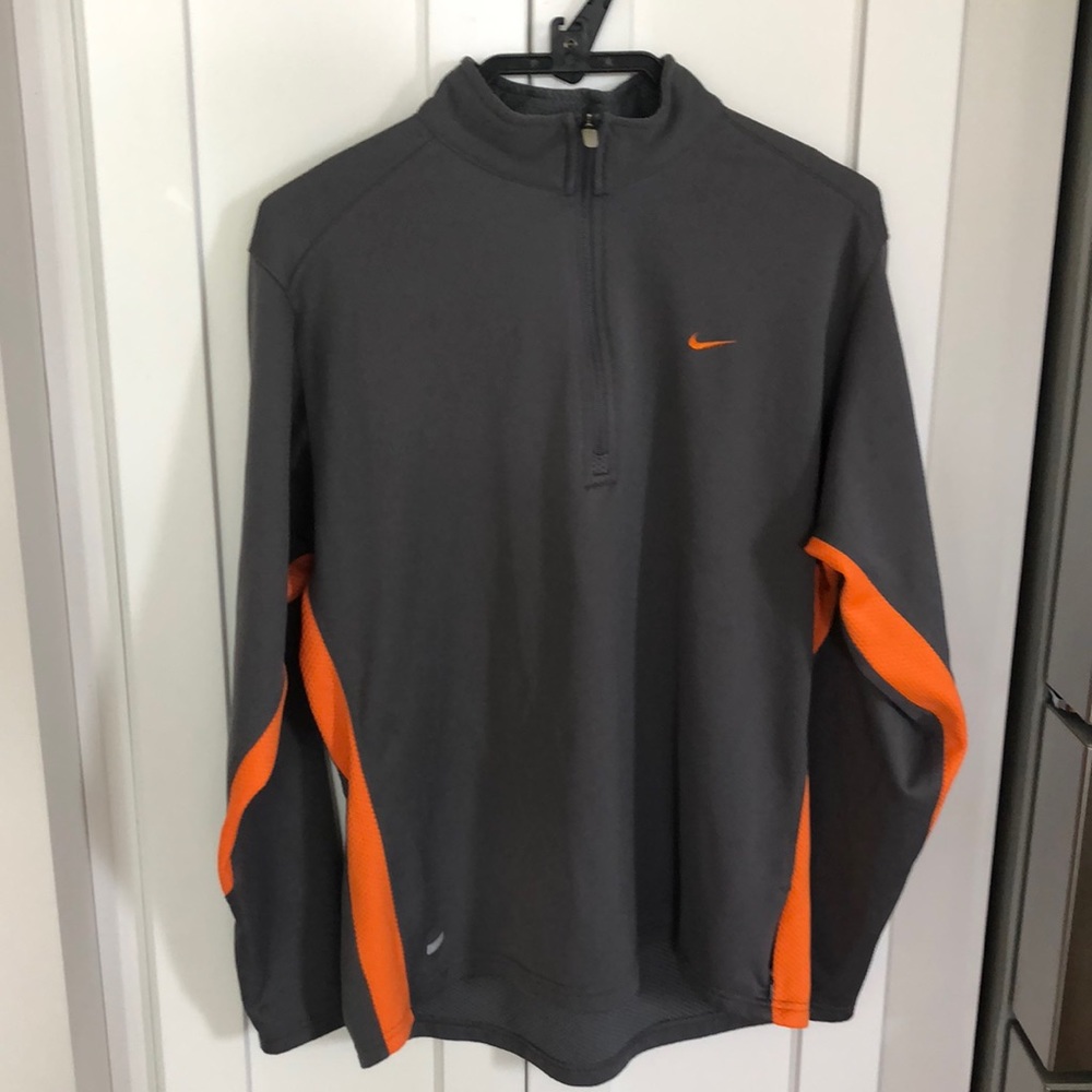 Men’s medium half zip